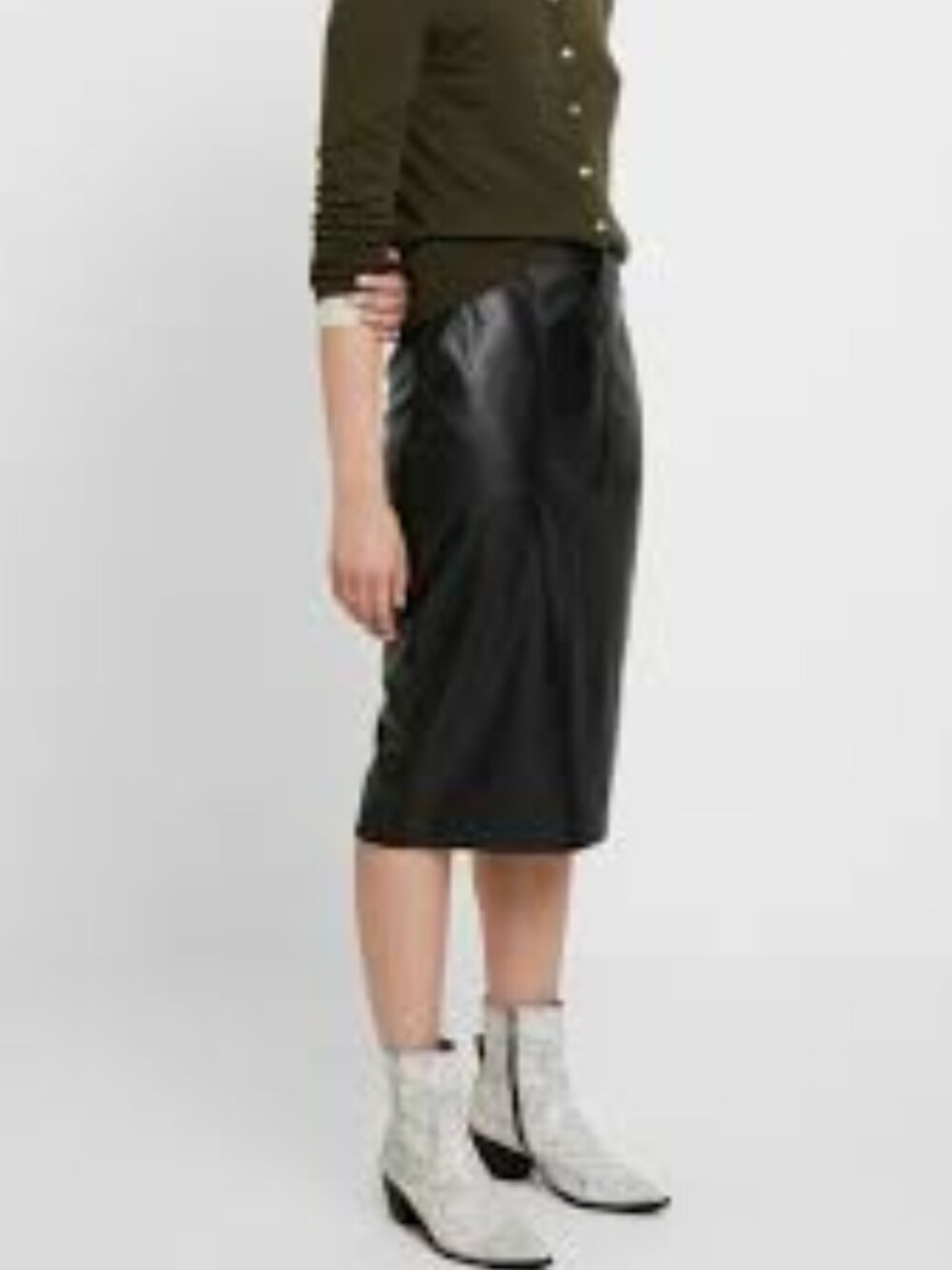Banana Republic pencil skirt black genuine leather size 4